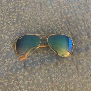 Ray-Ban Women’s Aviators Gold frame/Blue lens’s
